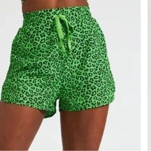 buff bunny womens flo v2 shorts leopard print-draw string, spandex lined